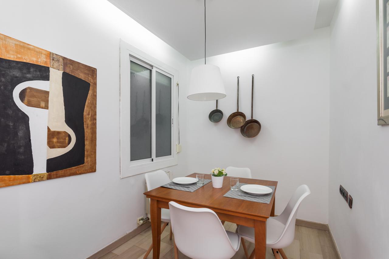 Flateli Lepant Apartment บาร์เซโลนา ภายนอก รูปภาพ