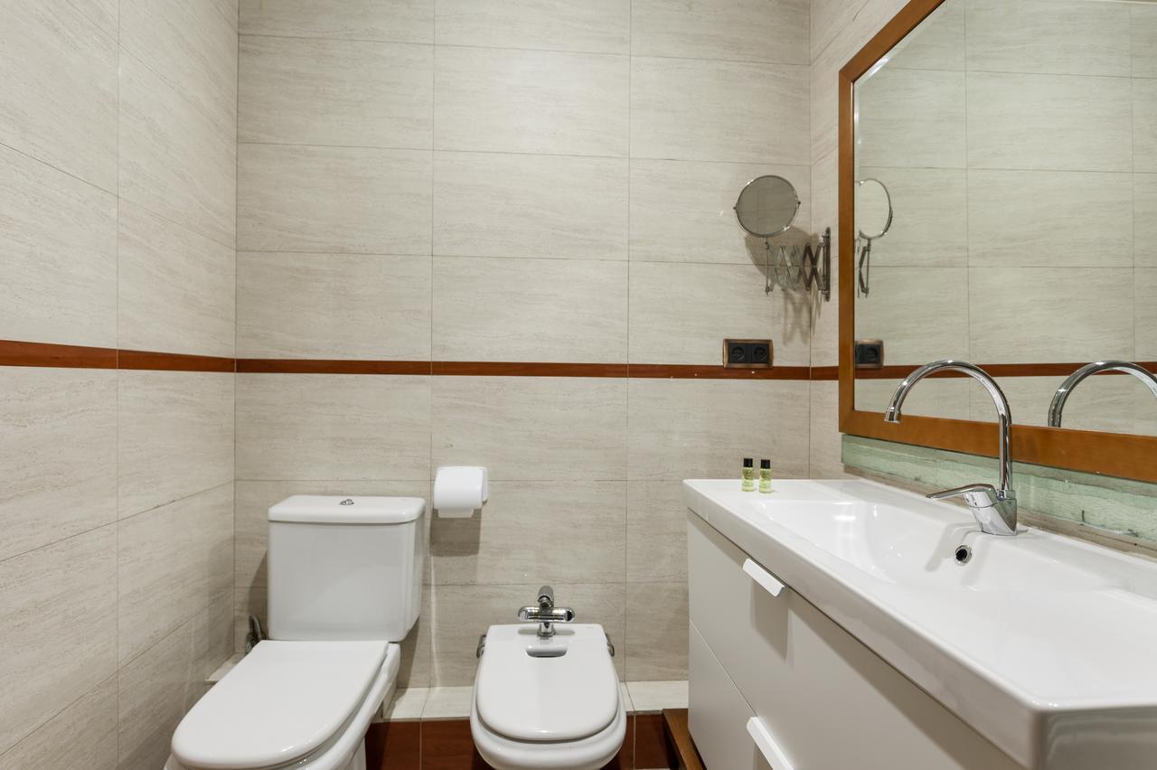 Flateli Lepant Apartment บาร์เซโลนา ภายนอก รูปภาพ